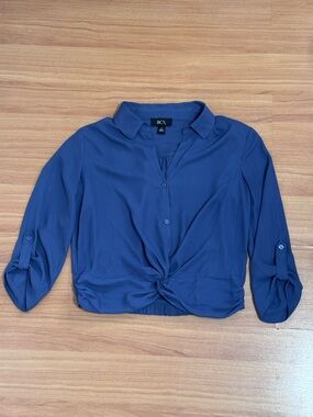 BCX Blue Cropped Twist Front Blouse Roll Tab Sleeve Size Small